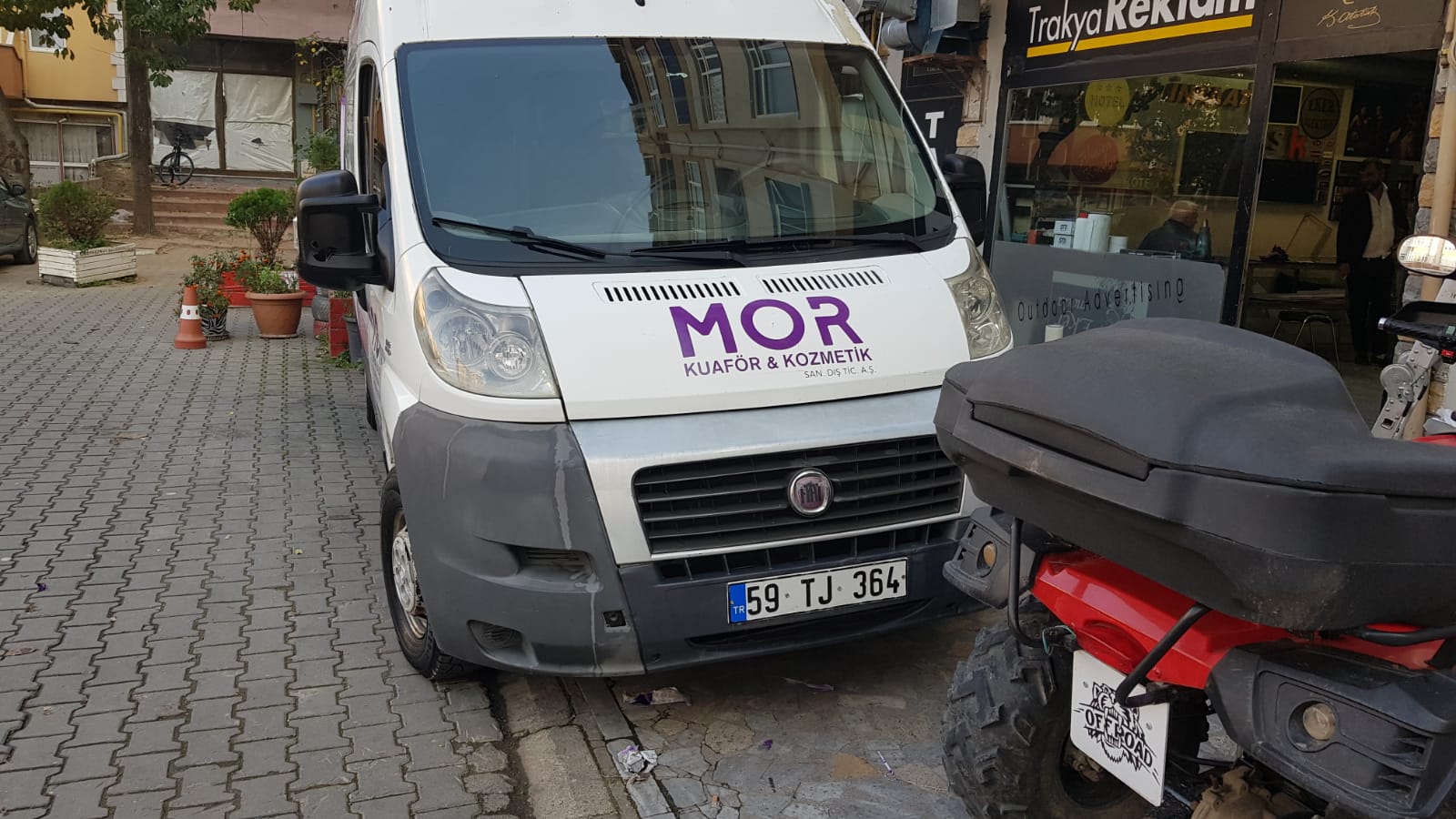 Mor Güzellik Salonu